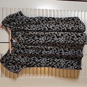 Bundle 3 for $10 LC LAUREN CONRAD BLACK AND CREAM TOP